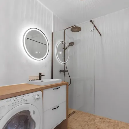 Apartment Le Thalassa - Spacious - Sea View - Ac - Parking - Pool Antibes