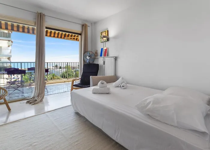 Le Thalassa - Spacious - Sea View - Ac - Parking - Pool