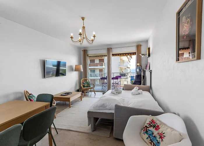 Apartment Le Thalassa - Spacious - Sea View - Ac - Parking - Pool