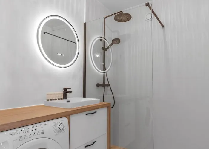 Apartment Le Thalassa - Spacious - Sea View - Ac - Parking - Pool Antibes